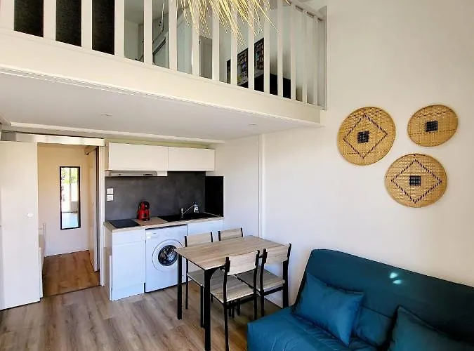 Petite Maison De Au Bord De L'eau *